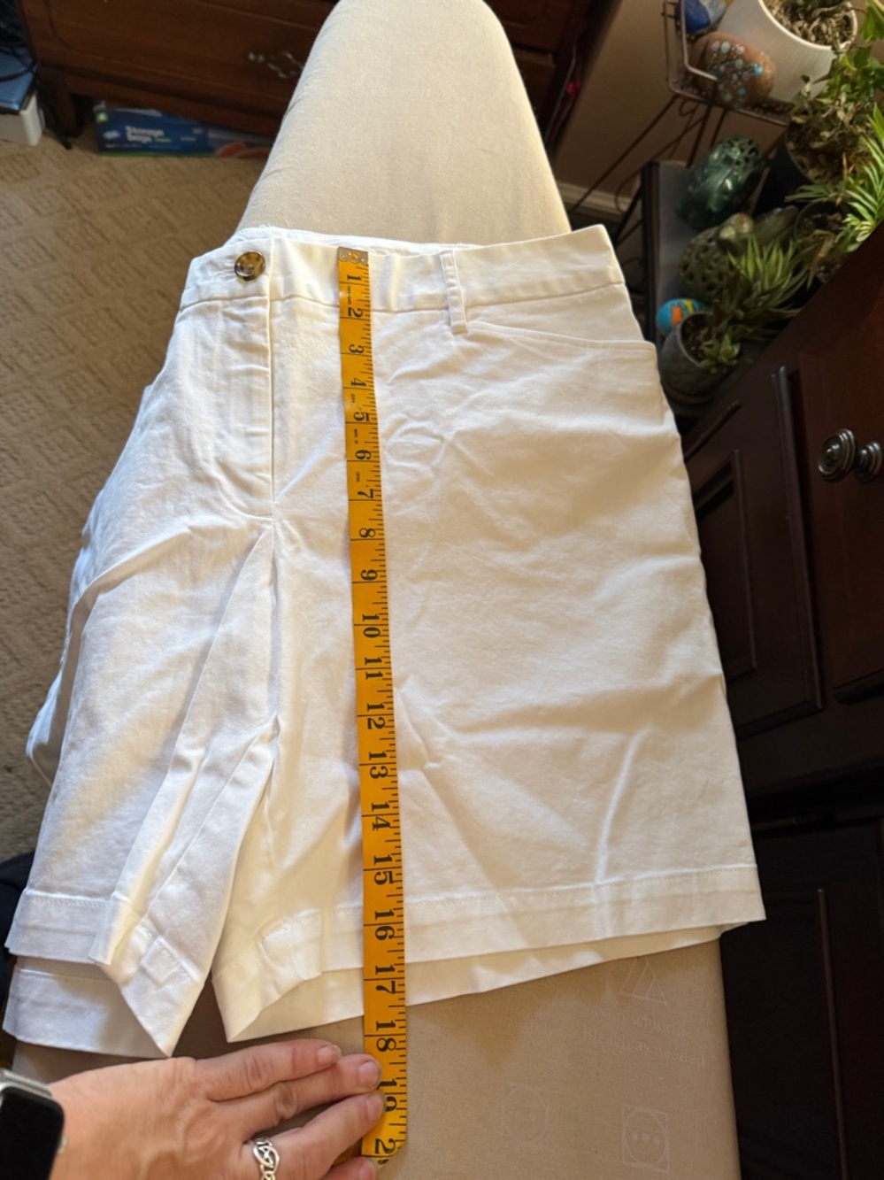 EUC Lands’ End White Shorts Size 14 Mid Rise Stretch Cotton Blend - Picture 6 of 9